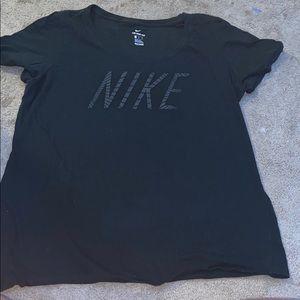 black nike t-shirt